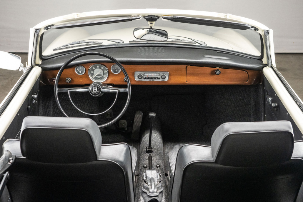 Volkswagen Karmann Ghia