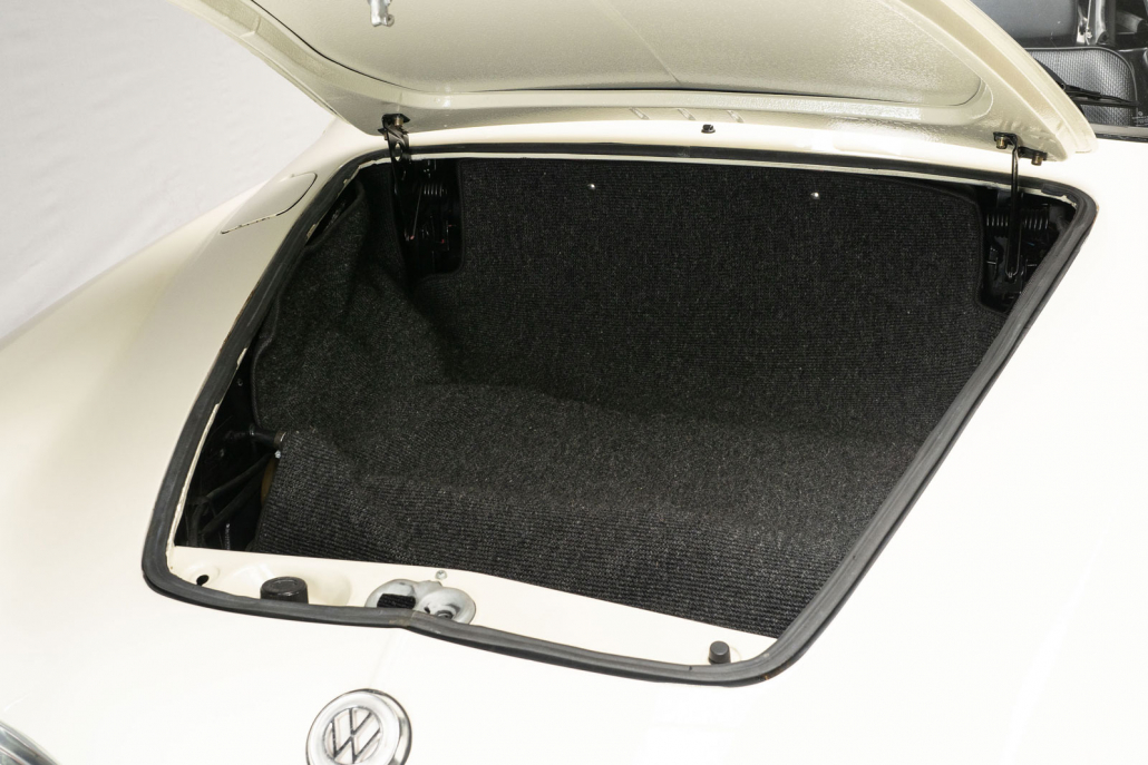 Volkswagen Karmann Ghia